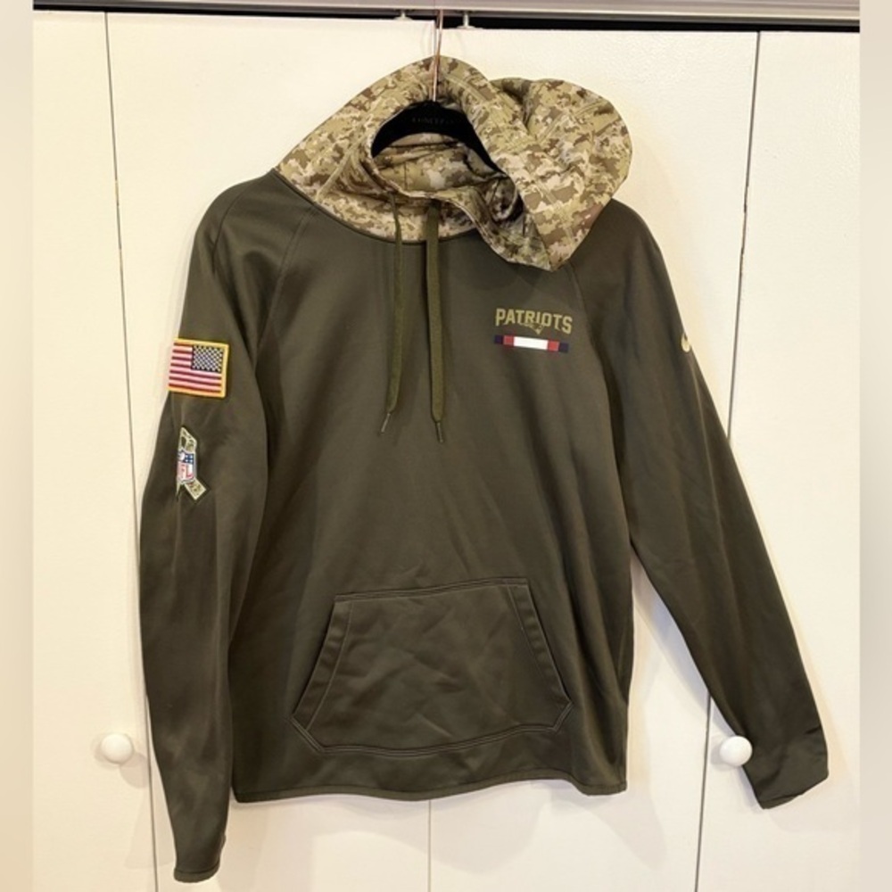 Nike Salute To Service New England Patriots Sweatshirt - Super Bowl Bound